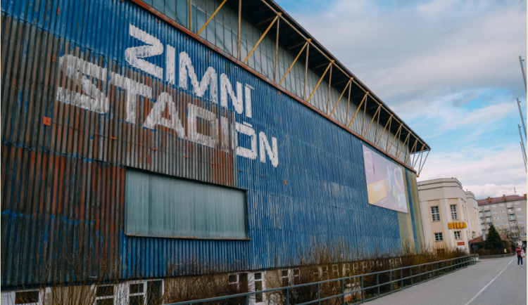 Olomoucký zimní stadion čeká další rok rekonstrukce střechy. Zvítězil návrh za 60 milionů korun