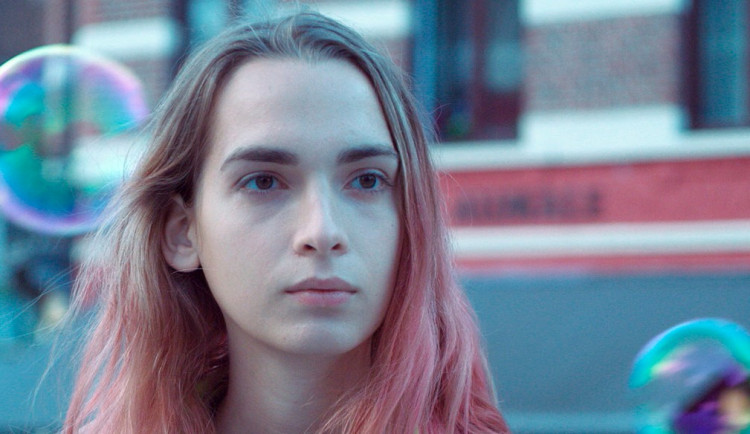 V pátek se bude v kině Metropol diskutovat na téma transgender v rámci projekce belgické road movie Lola