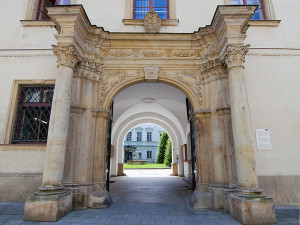Univerzita zavede nový stipendijní program pro běloruské zájemce o studium