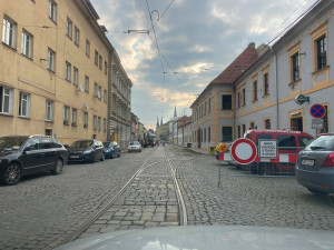 Další uzavírka v centru Olomouce. Do konce měsíce neprojedete Sokolskou ulicí