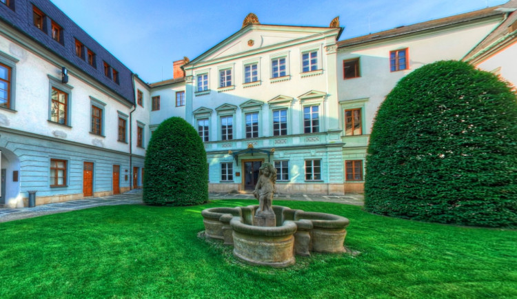 Olomoucká univerzita je jednou ze tří nejlépe hodnocených vysokých škol v Česku. Ve světě získala 501. až 600. místo