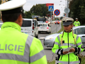 Policie rozjela po celém kraji akci Zebra se za tebe nerozhlédne. Zaměřena je na nezletilé