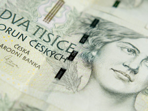 Podvodník vylákal ze seniorky platební údaje. Přišla o 40 tisíc