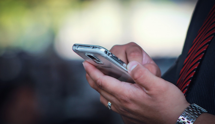 Mobilní operátor O2 má výpadek. Lidem nefunguje volání