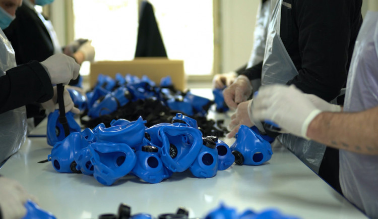 Špičkové nanomasky české firmy WPA mohou zachraňovat životy lidí po celém světě