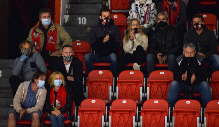 Zimní stadion v Olomouci je pro veřejnost do odvolání zcela uzavřen