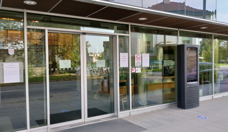 Magistrát města Olomouce kvůli zhoršující se epidemiologické situaci omezuje své činnosti