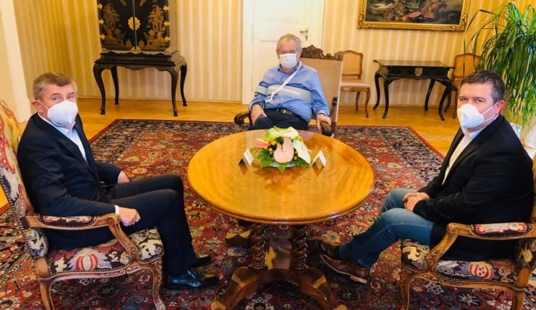 Předávání státních vyznamenání bude. Rektoři to kritizují