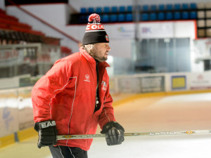 Omezení zasáhla i sportovní kluby. Je to hrůza, řekl trenér hokejové Olomouce