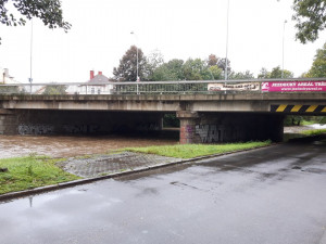 V Olomouci se rozvodňují řeky, hrozí uzavření Myší díry