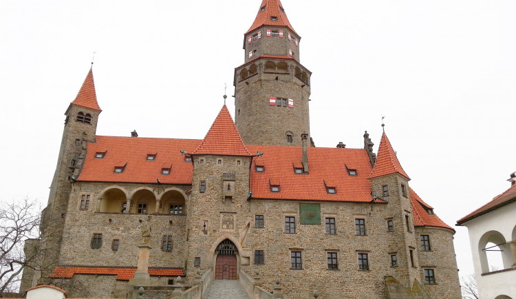 Hrady v Olomouckém kraji byly v létě v obležení, i tak sčítají propad návštěvnosti