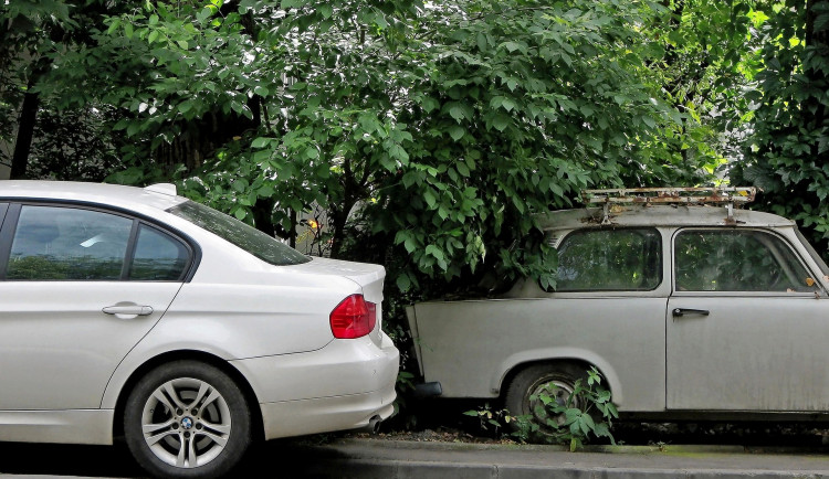 Díky novele zákona bude snažší odstranit z ulic vraky aut
