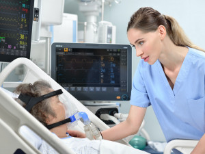 Nemocnice Šumperk kvůli pandemii žádá o pomoc praktické lékaře