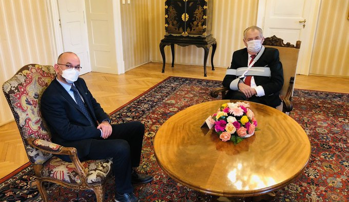 Prezident Miloš Zeman dnes jmenuje Jana Blatného novým ministrem zdravotnictví