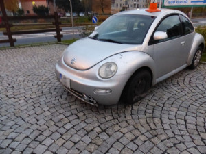 Opilý a bez řidičského průkazu nezvládl řízení v centru Jeseníku