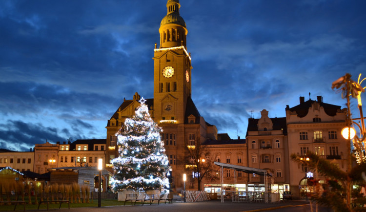 Advent v Prostějově bude bez kluziště a kulturního programu, trhy by se rušit neměly