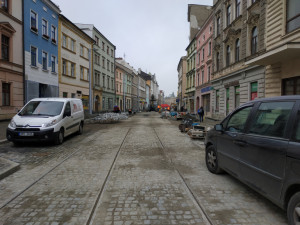 FOTO: Rekonstrukce ulice 8. května se chýlí ke konci. Tramvaje po ní začnou jezdit během pár týdnů