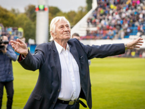 Legenda olomouckého i českého fotbalu Karel Brückner slaví 81. narozeniny