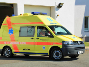 V Olomouci havaroval motorkář, zemřel po převozu do nemocnice