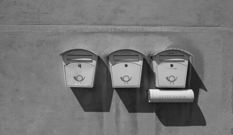 Česká pošta chce zrušit v příštím roce 2371 pracovních míst. Hamáček bude žádat vysvětlení