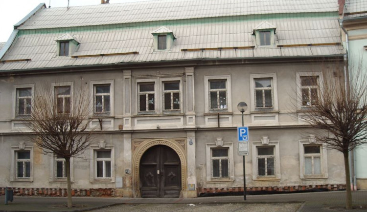 Díky opravě starých domů vznikne ve Šternberku 25 menších bytů