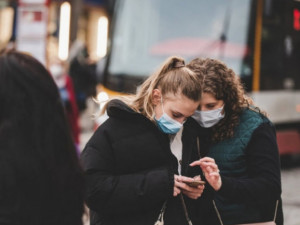 Skóre PES stouplo a odpovídá čtvrtému stupni. Nadále ale platí stupeň třetí