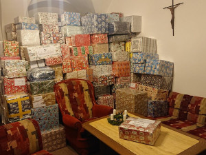 Na Ukrajinu míří tuna dárků, poprvé bez doprovodu charity