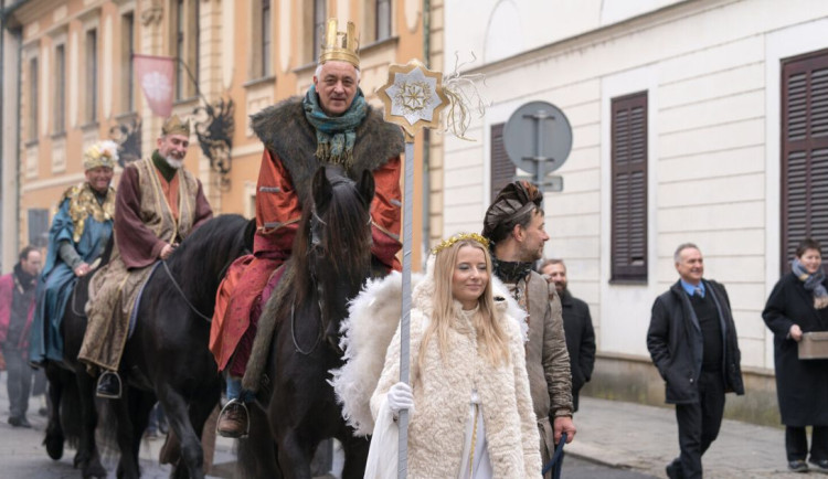 Tři králové na koních projedou Olomoucí. Doprovodí je zpěvácí divadla