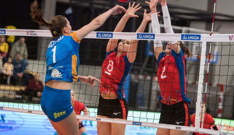Volejbal – Přivezou si naše volejbalistky cenné body také z Prahy?