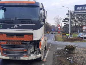 Již třetí úmrtí v letošním roce v Olomouckém kraji na silnici. Nehoda se stala v Uničově kvůli nedání přednosti