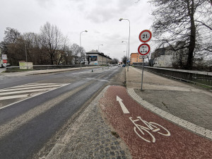 Tři zrušené přechody a problematická cyklostezka. Spolek navrhuje úpravu přestavby rušné olomoucké ulice