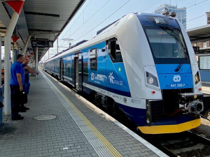 První třívozové jednotky druhé generace RegioPanter vyjely na tratě v Olomouckém kraji