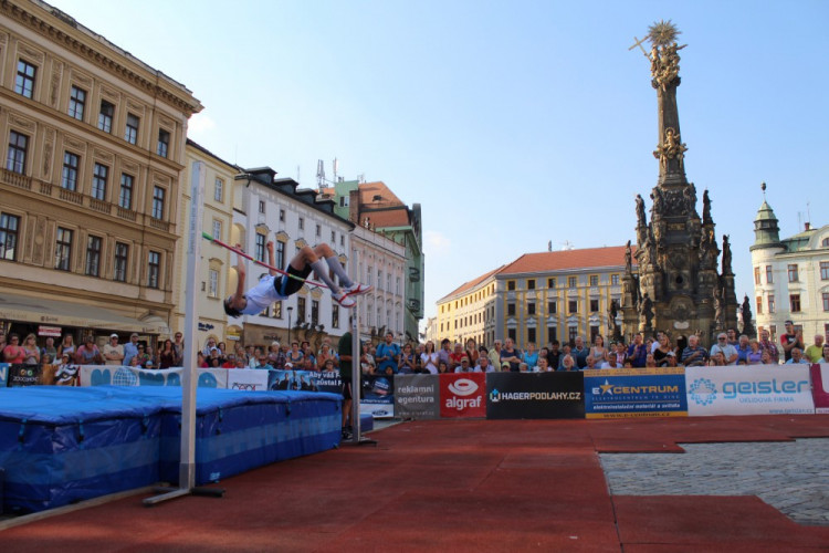 XI. ročník Hanácké laťky na Horním náměstí