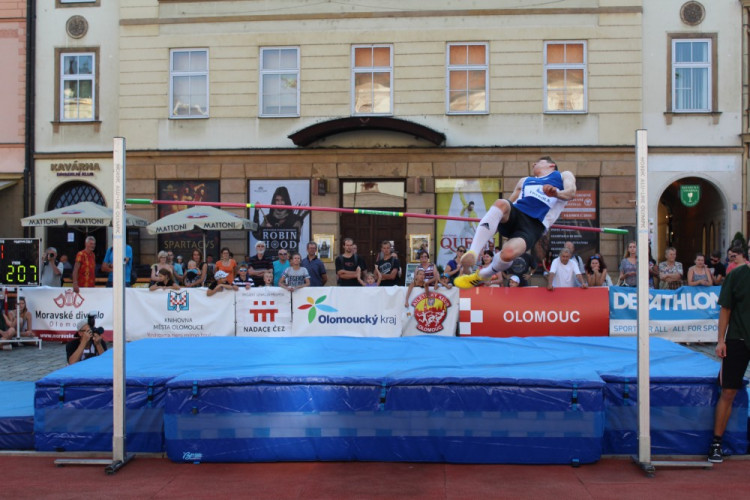 XI. ročník Hanácké laťky na Horním náměstí