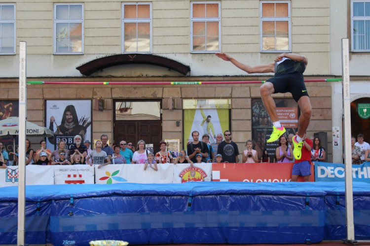 XI. ročník Hanácké laťky na Horním náměstí