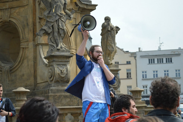 FOTOGALERIE: "Marek Eben" korunoval královnu Majálesu na Dolním náměstí