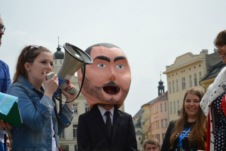 FOTOGALERIE: "Marek Eben" korunoval královnu Majálesu na Dolním náměstí
