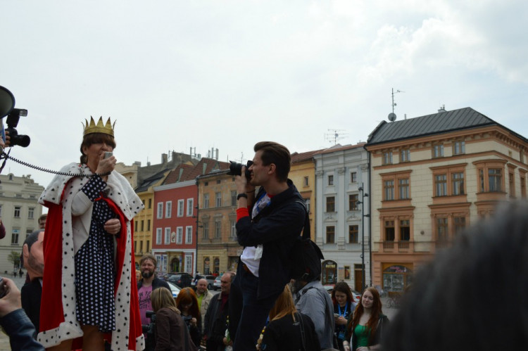 FOTOGALERIE: "Marek Eben" korunoval královnu Majálesu na Dolním náměstí