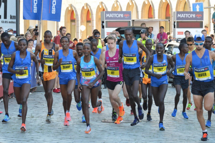 FOTO: Letošní půlmaraton je za námi, vyhrál ho Keňan Josphat Kiprop Kiptis. Podívejte se na fotky ze závodu