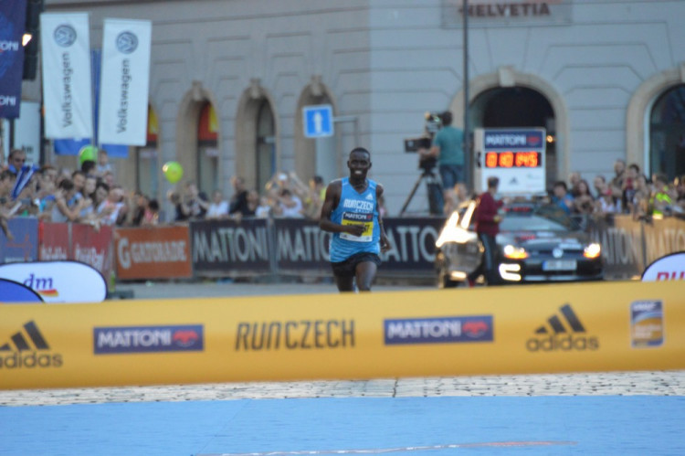 FOTO: Letošní půlmaraton je za námi, vyhrál ho Keňan Josphat Kiprop Kiptis. Podívejte se na fotky ze závodu