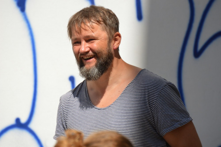 FOTOGALERIE: Proluka ve Ztracené ožila. Desítky lidí tam za krásného počasí posnídaly pod širým nebem