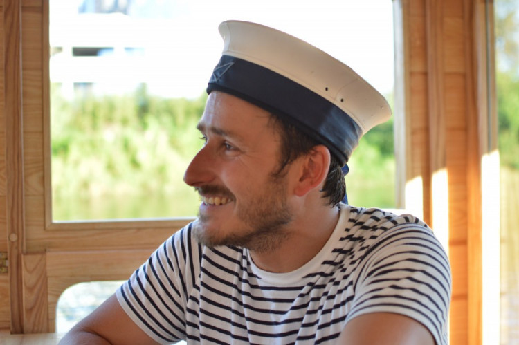 FOTOREPORT: Po Moravě už budou jezdit dvě vyhlídkové lodě. Projeli jsme se novou lodí Šimona Pelikána