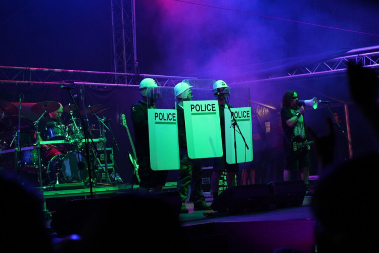 FOTOGALERIE: Festival HRADY CZ na Bouzově nabídl krásné počasí a skvělý line-up