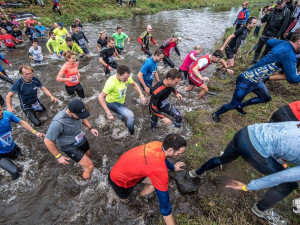 FOTOGALERIE: Letošnímu Bobr Cupu přálo počasí. Zúčastnilo se ho 230 týmů a 10 jednotlivců