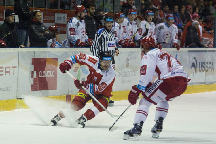 FOTOGALERIE: Braňo Konrád si připsal šestou nulu. Mora smetla Třinec 4:0