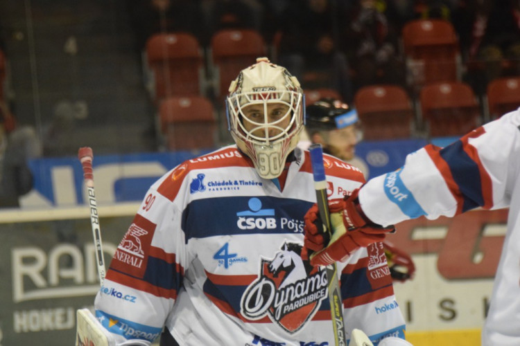 FOTOGALERIE: Kohouti ovládli dohrávku 23. kola, doma si poradili v prodloužení s Pardubicemi