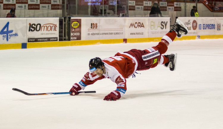 FOTOGALERIE: Kohouti přehráli doma tygry z Liberce 4:1, krásnými góly se zaskvěli Laš a Burian