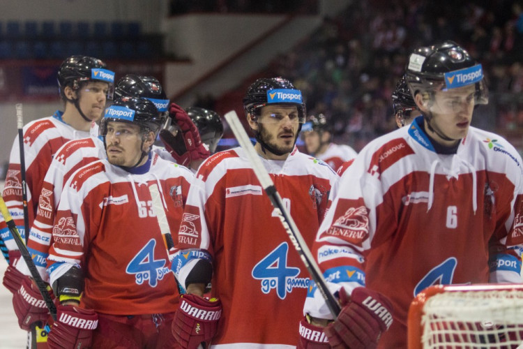 FOTOGALERIE: Kohouti přehráli doma tygry z Liberce 4:1, krásnými góly se zaskvěli Laš a Burian