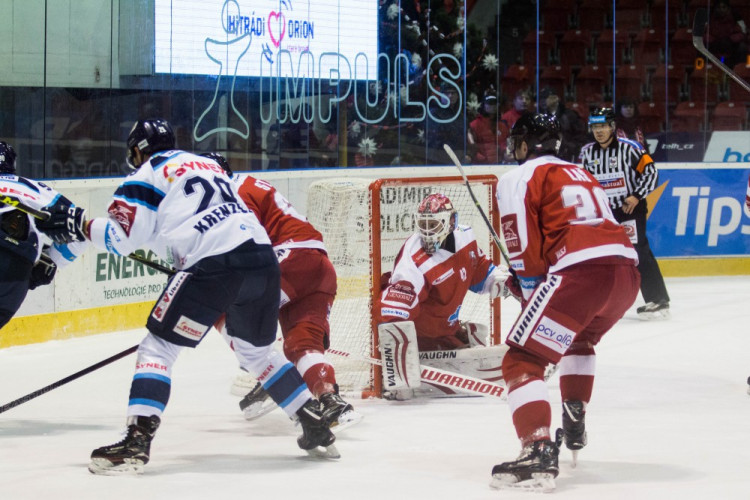 FOTOGALERIE: Kohouti přehráli doma tygry z Liberce 4:1, krásnými góly se zaskvěli Laš a Burian