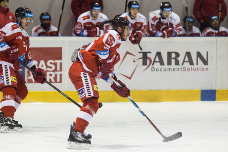 FOTOGALERIE: Kohouti přehráli doma tygry z Liberce 4:1, krásnými góly se zaskvěli Laš a Burian